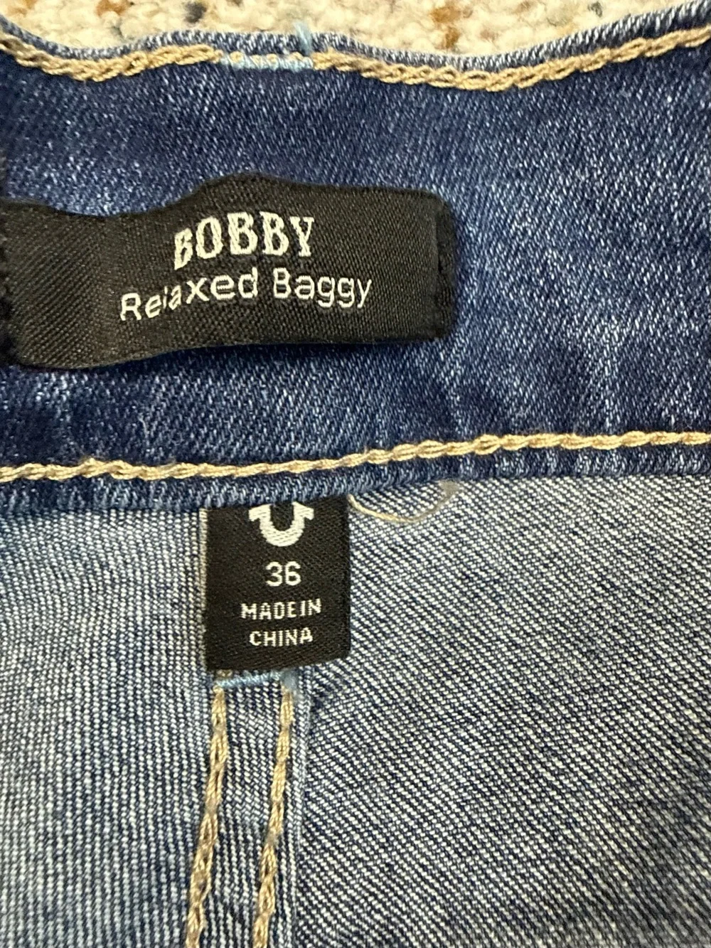 True Religion Bobby Jeans Mens 36 Relaxed Baggy Embroidered Patch Street Denim